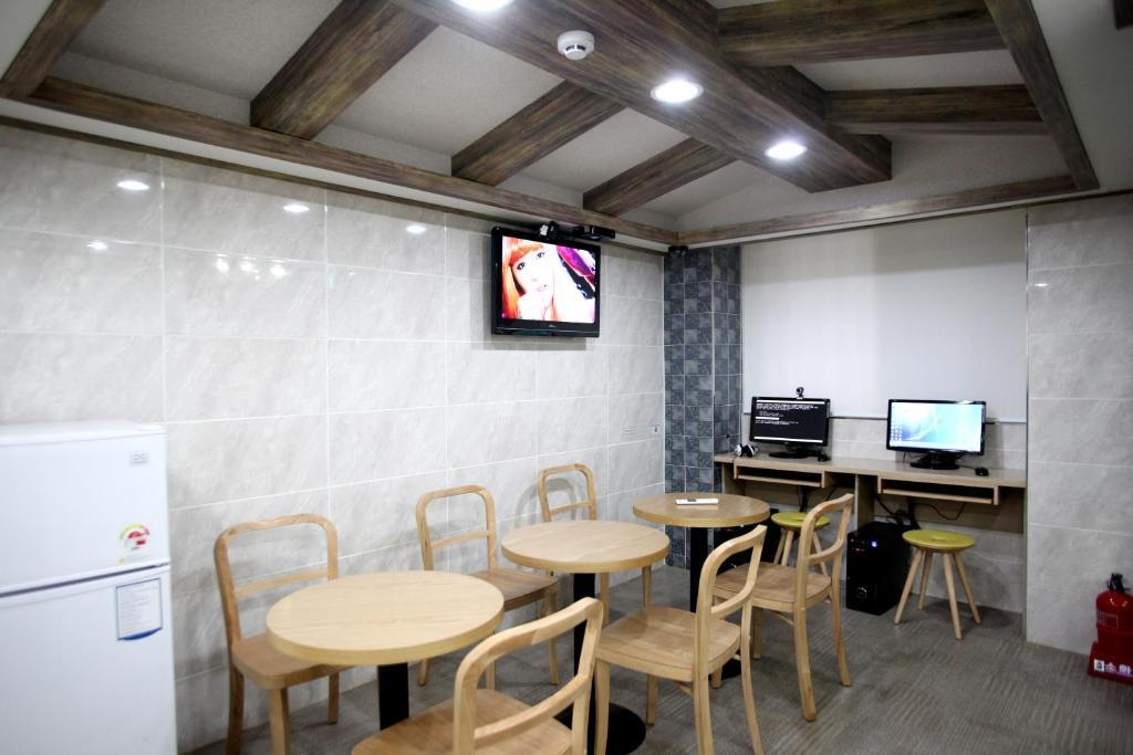 K-Pop Guesthouse Seoul Station ภายนอก รูปภาพ