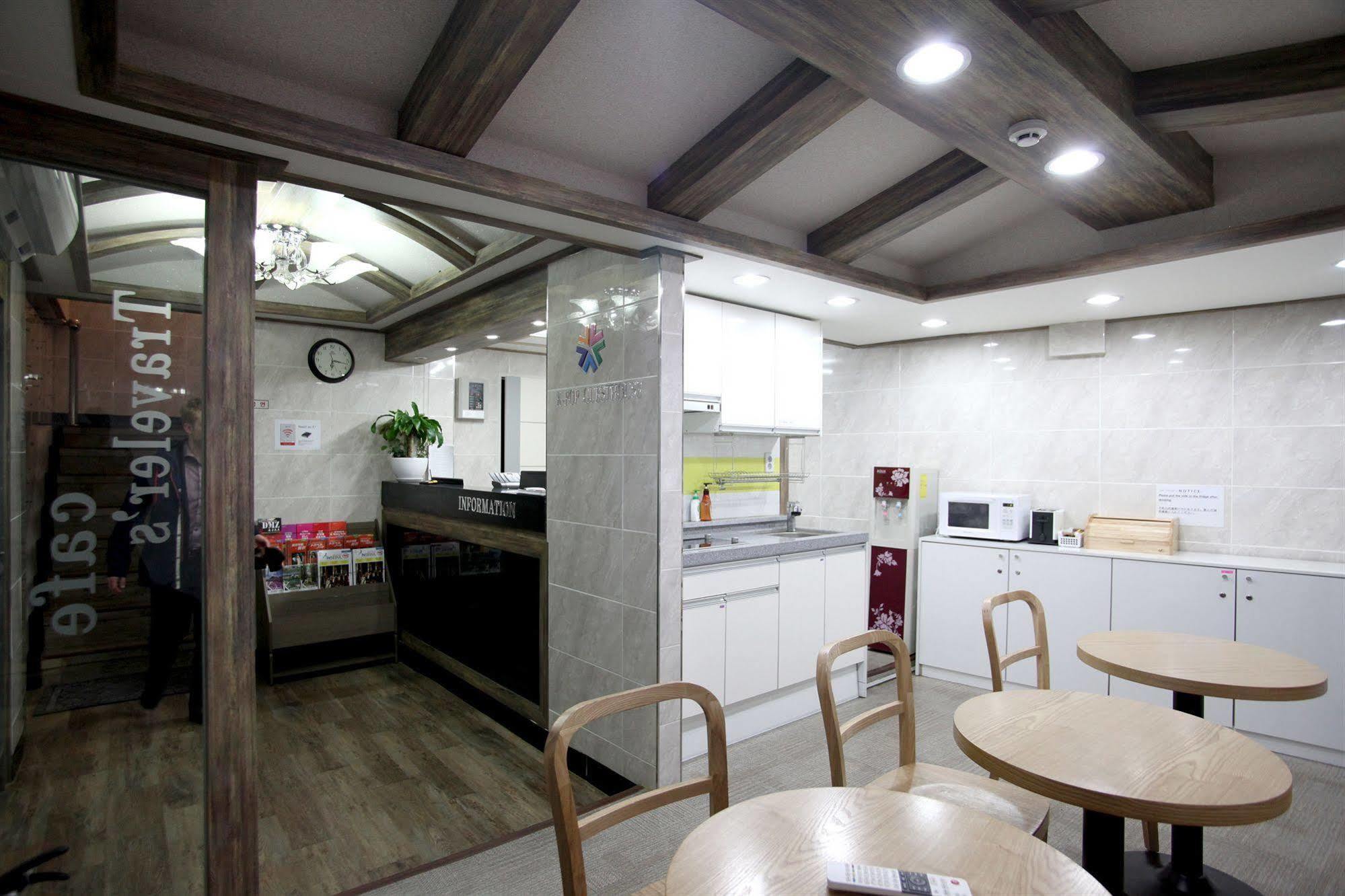 K-Pop Guesthouse Seoul Station ภายนอก รูปภาพ